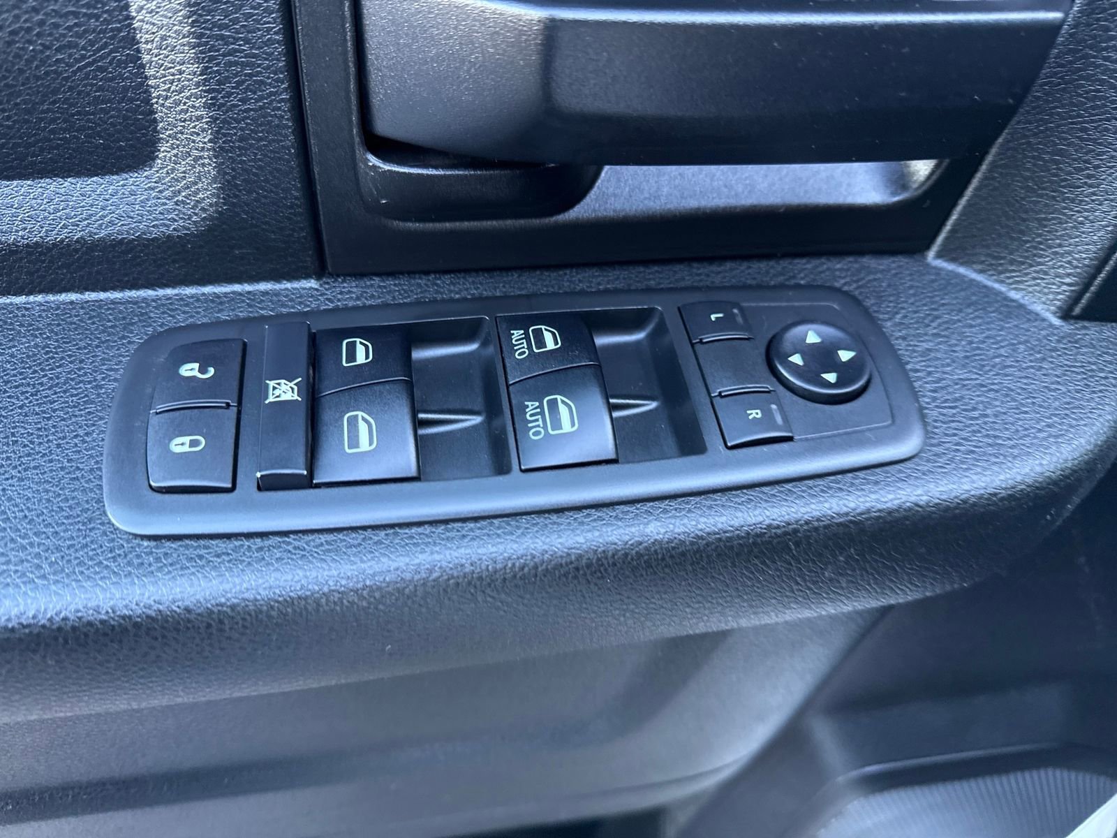 Used 2021 RAM 2500 Tradesman image 11