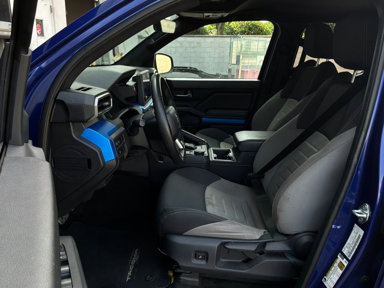 Used 2024 Toyota Tacoma TRD Sport image 9