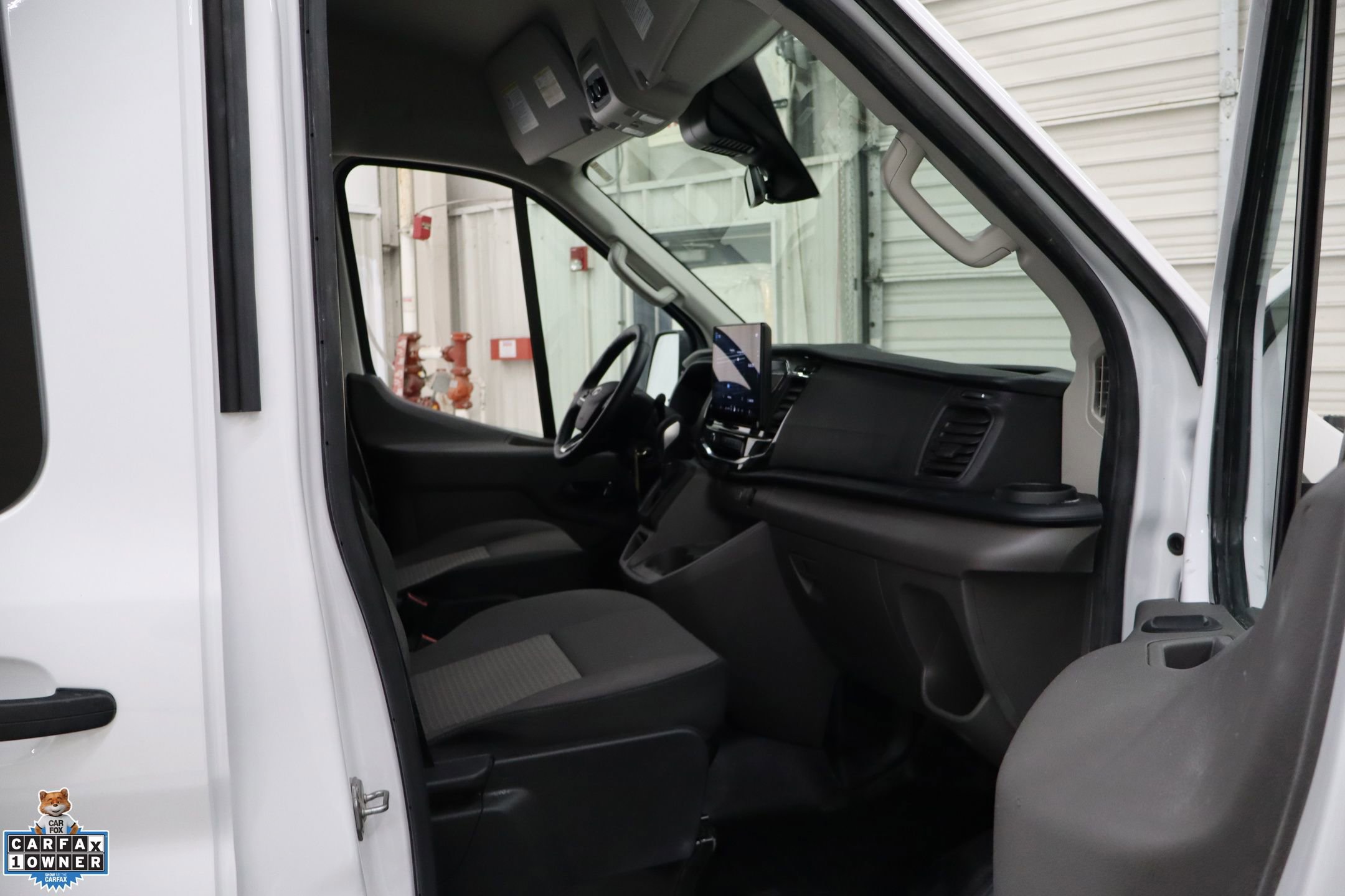 Certified 2025 Ford Transit 350 XLT image 27