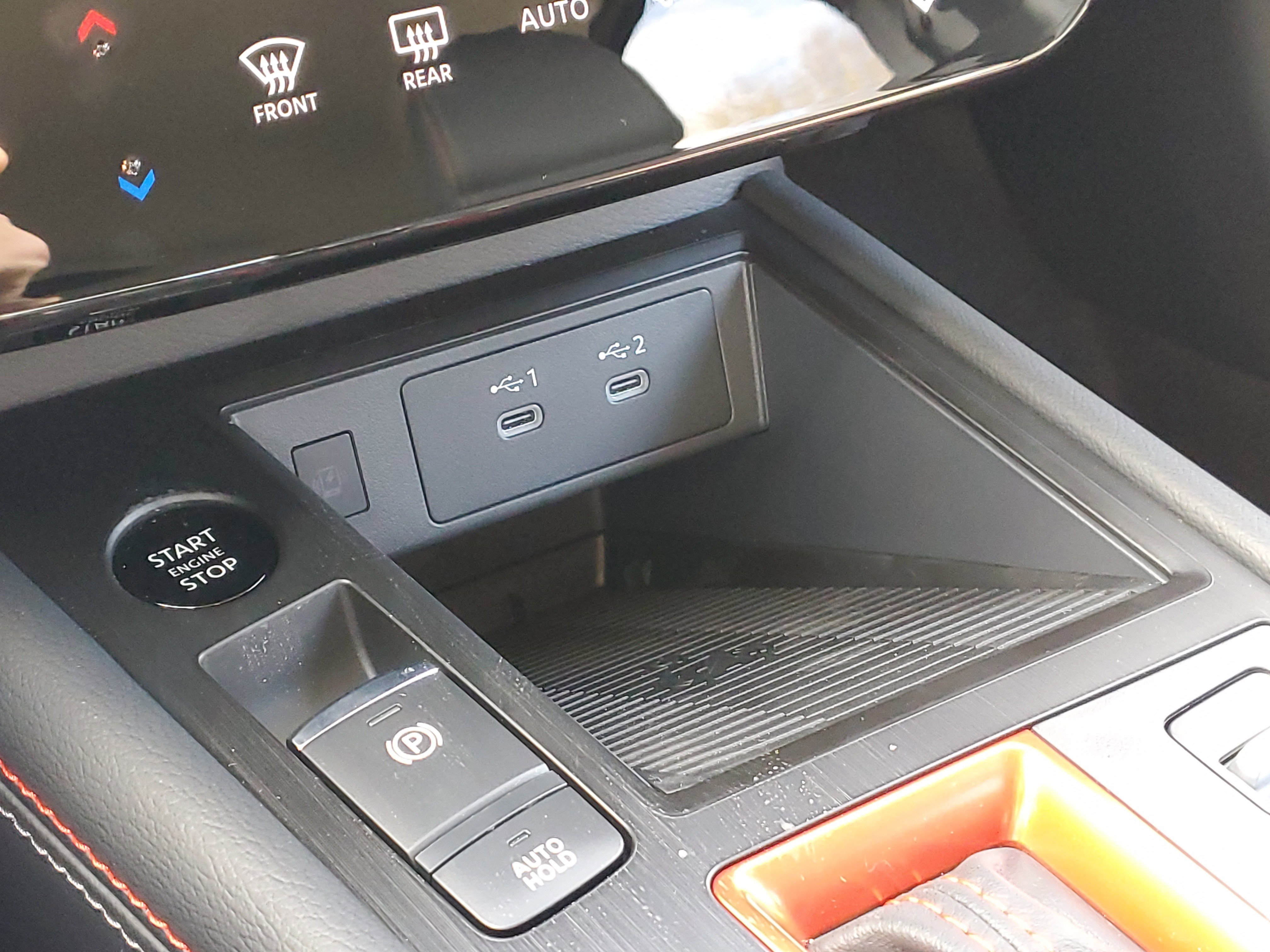 New 2026 Nissan Kicks SR w/ Cold Weather Package image 18