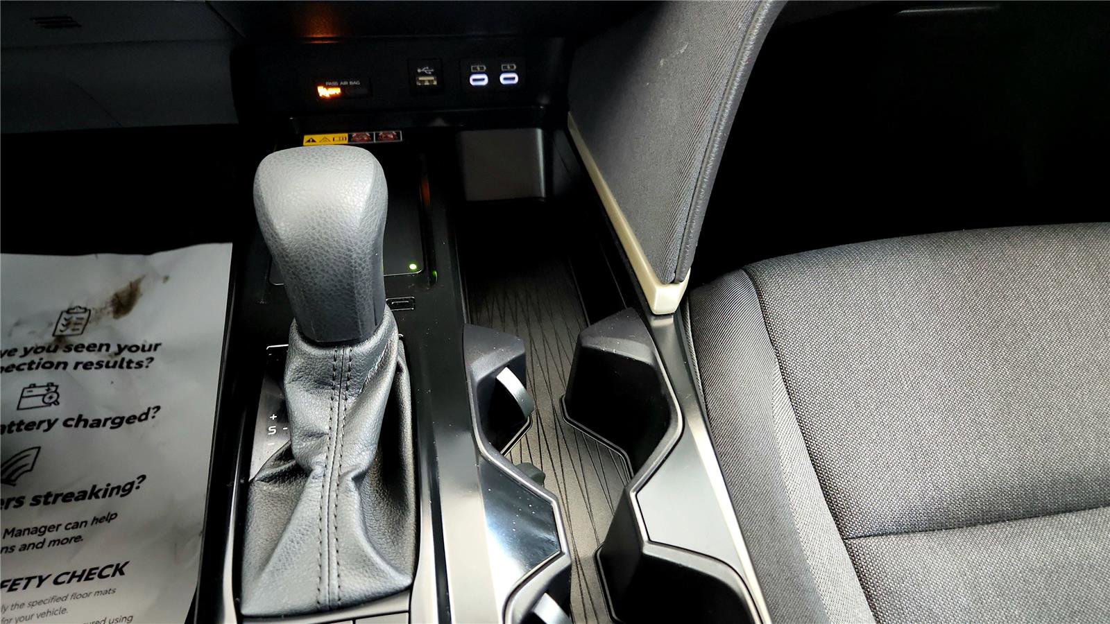 Used 2025 Toyota Camry LE image 28