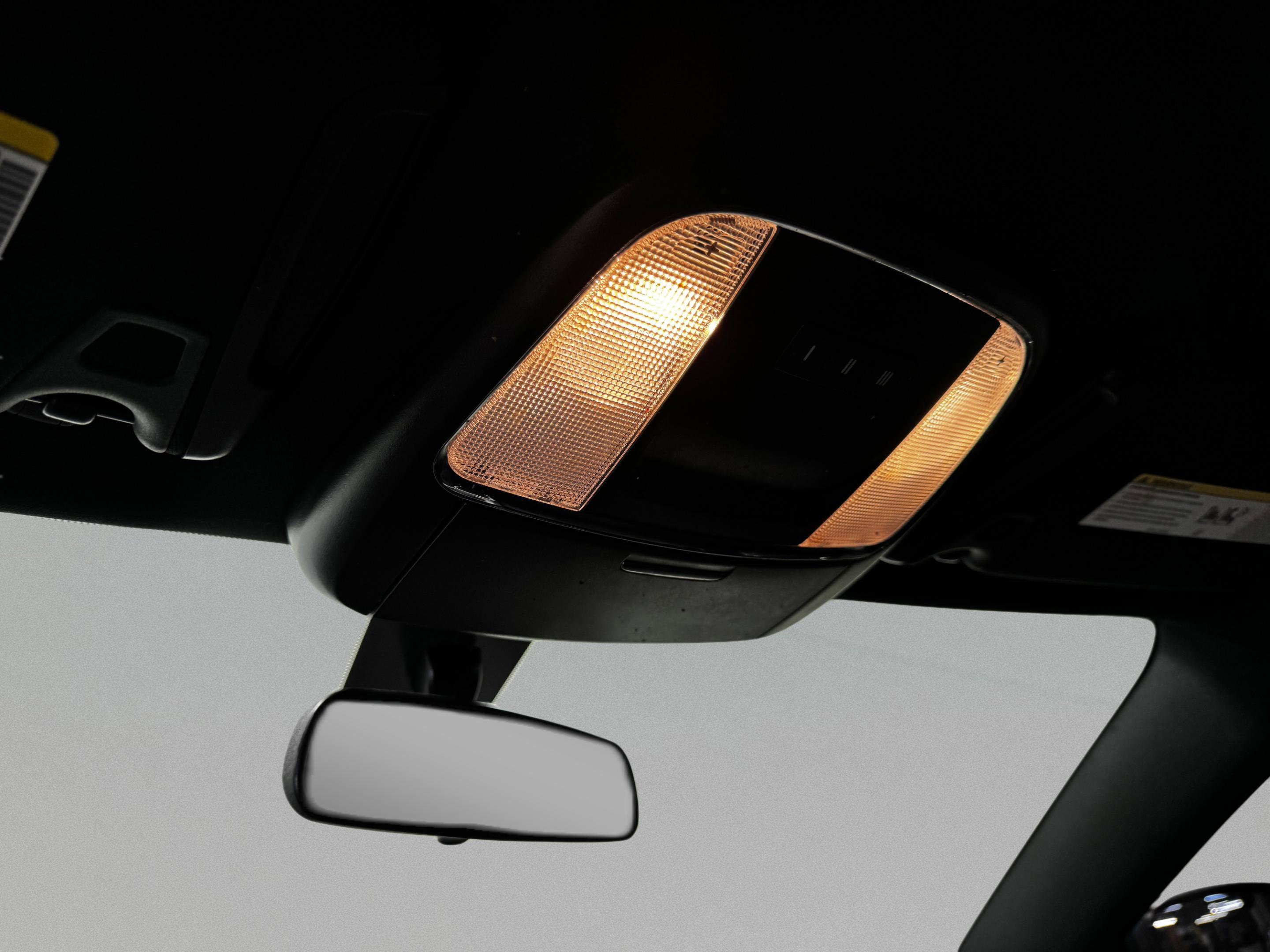 Used 2022 Dodge Charger SXT w/ Driver Convenience Group image 24