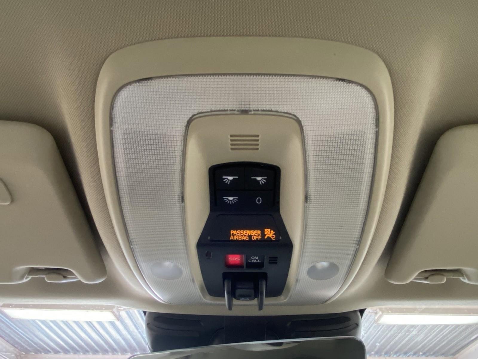 Used 2016 Volvo XC60 T5 Platinum w/ Climate Package image 33