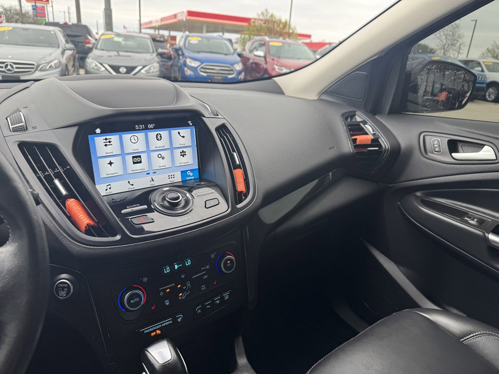 Used 2019 Ford Escape Titanium image 27