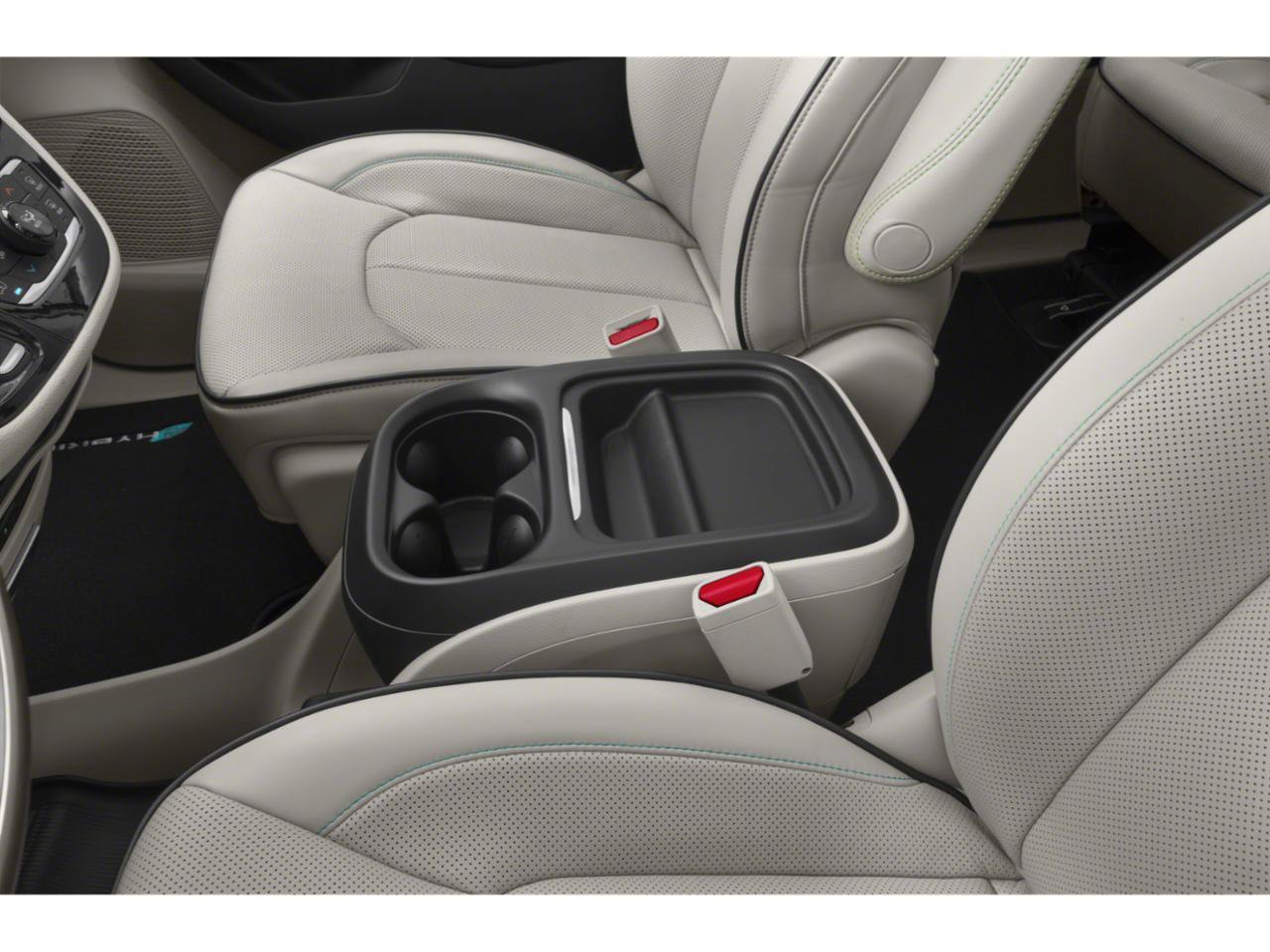 Used 2017 Chrysler Pacifica Platinum FWD image 9