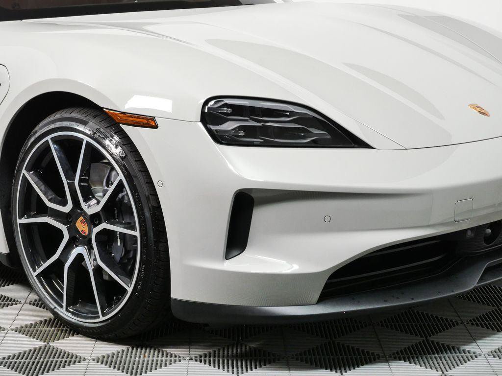 New 2026 Porsche Taycan RWD image 38