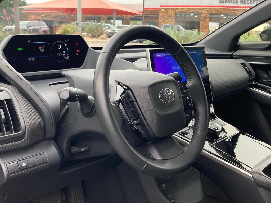 Used 2023 Toyota bZ4X FWD image 9