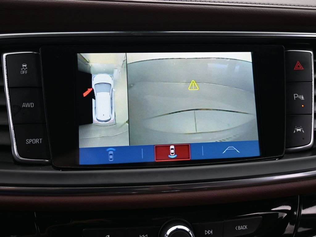 Used 2018 Buick Enclave Avenir w/ Avenir Technology Package image 22