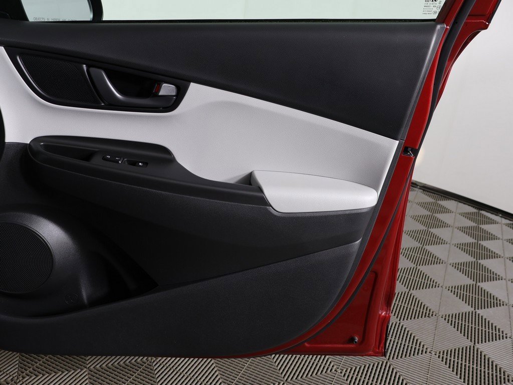 Used 2023 Hyundai Kona SEL image 19