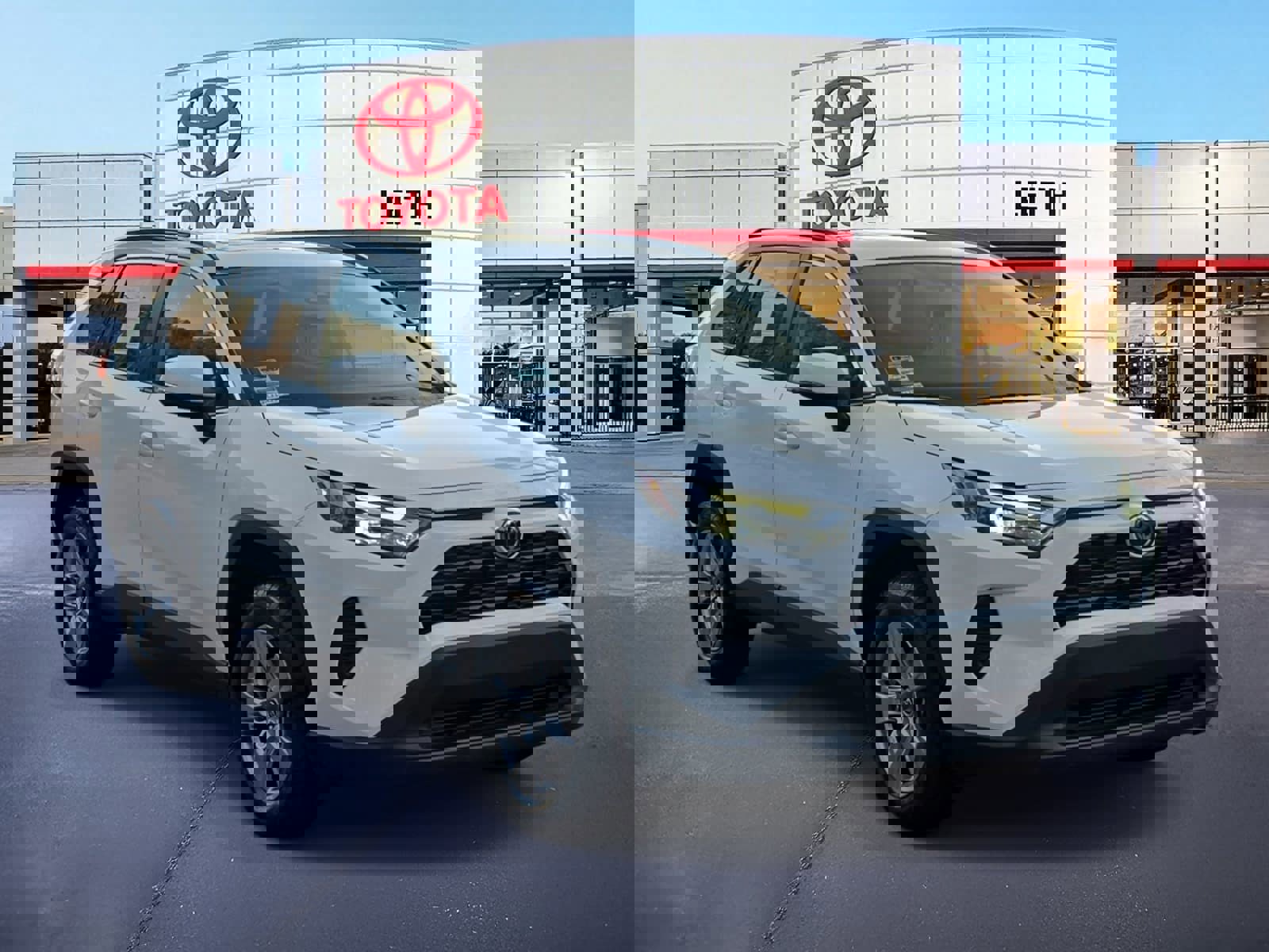 Used 2023 Toyota RAV4 XLE w/ Convenience Package image 3