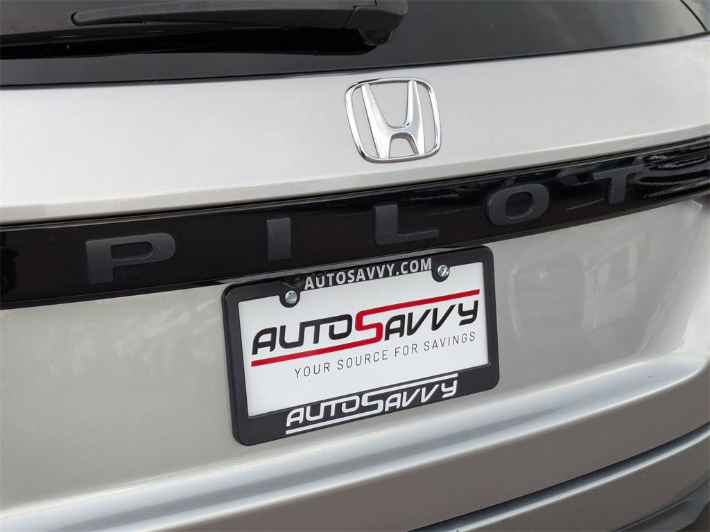 Used 2023 Honda Pilot Elite image 25