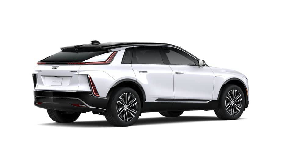 New 2026 Cadillac Lyriq Luxury w/ LPO, Floor Liner Package AWD/4WD image 39