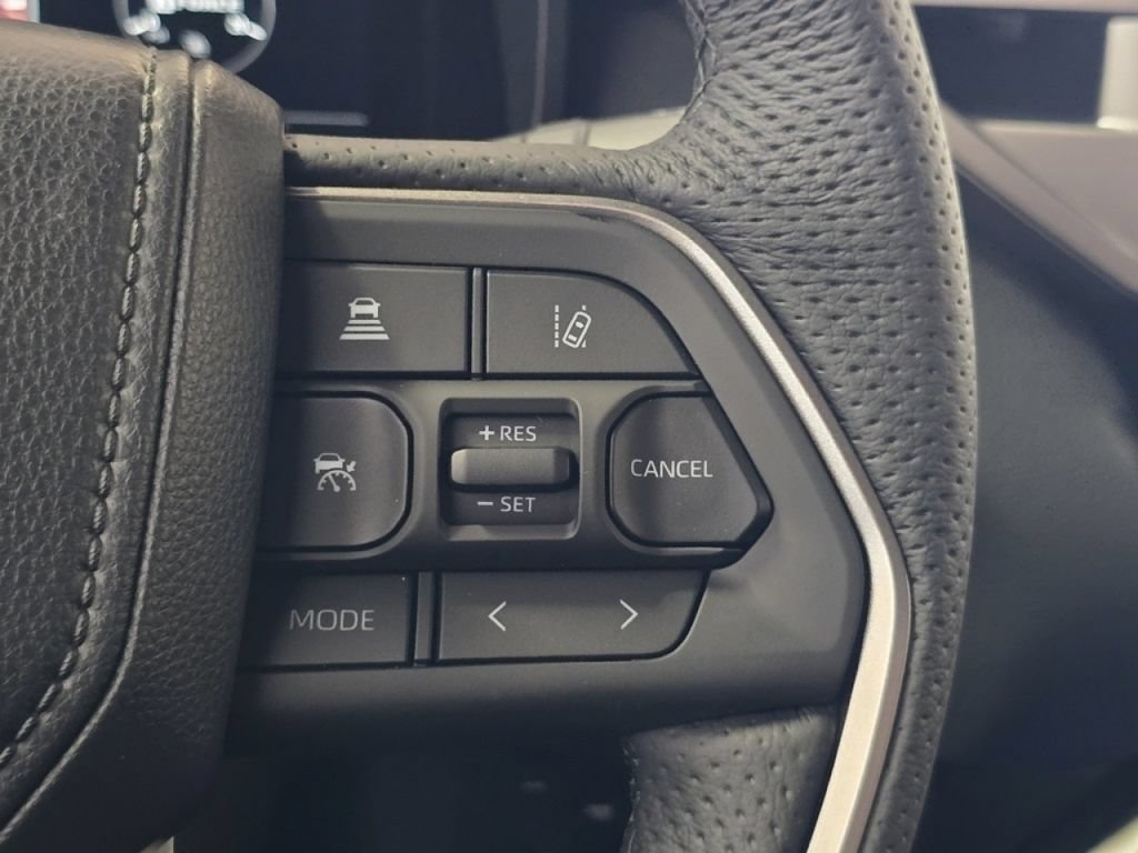 New 2026 Toyota Tundra Limited AWD/4WD image 32