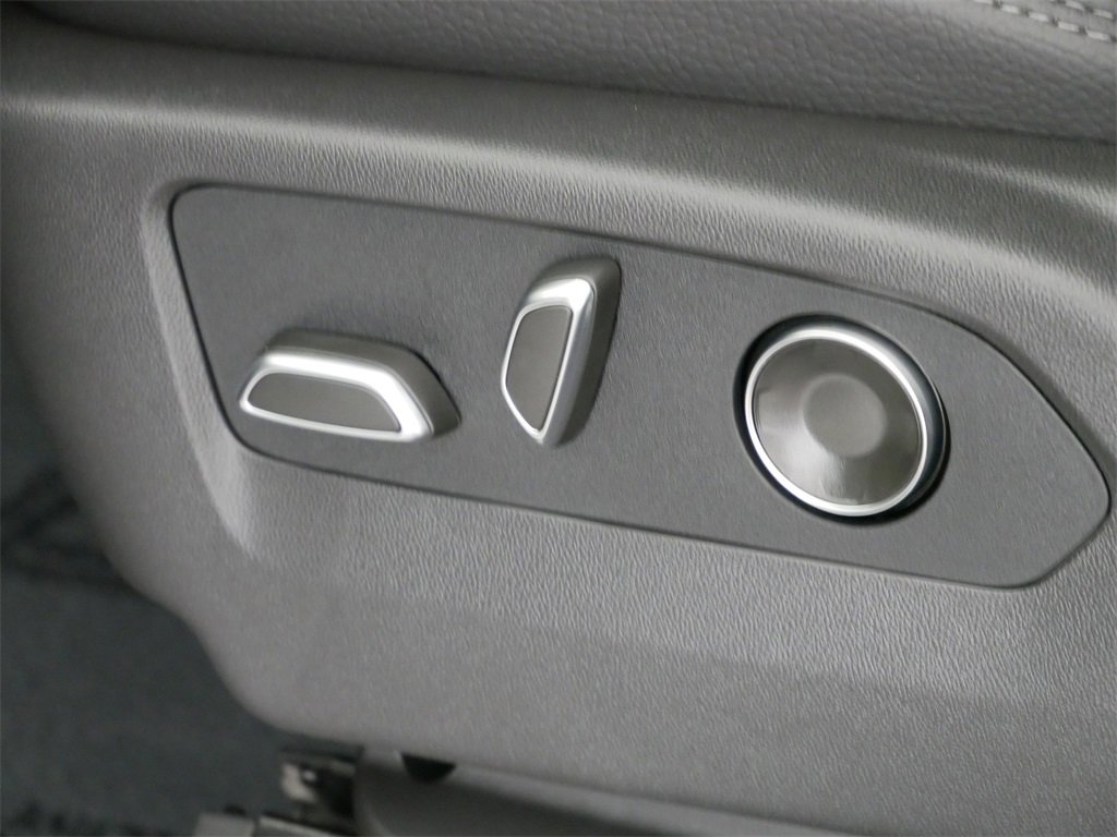 New 2026 GMC Sierra 1500 Denali w/ Denali Reserve Package image 11