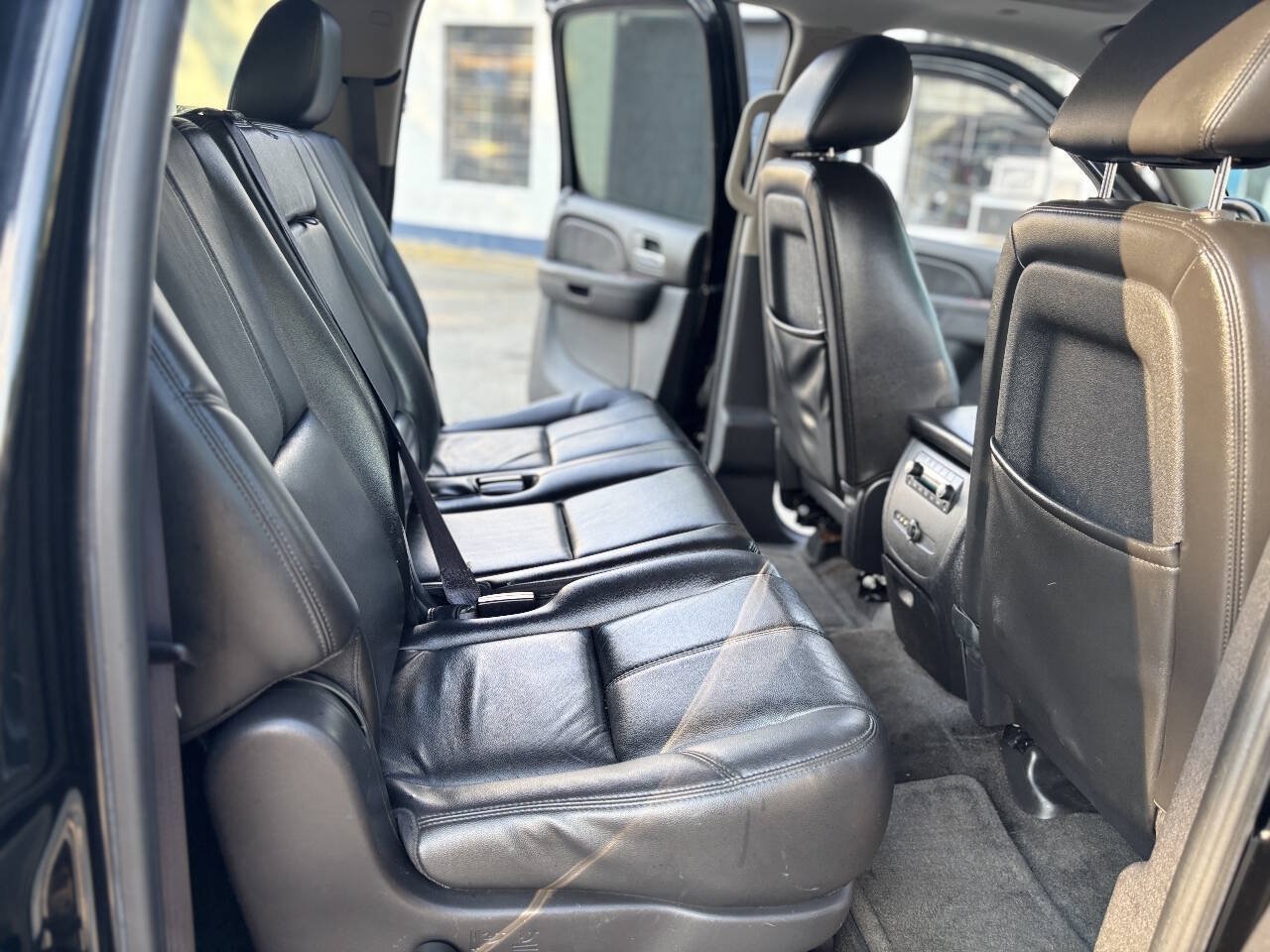 Used 2011 Chevrolet Suburban LT AWD/4WD image 25
