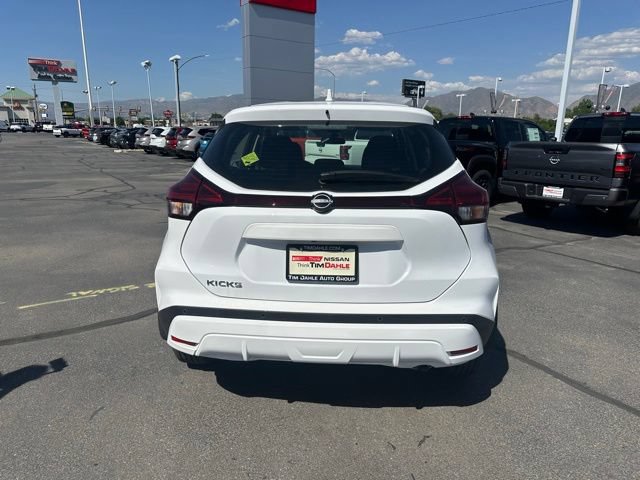 New 2025 Nissan Kicks Play S FWD image 10
