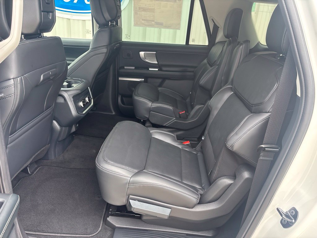 New 2027 Ford Expedition Max Platinum w/ Driver's Package AWD/4WD image 28
