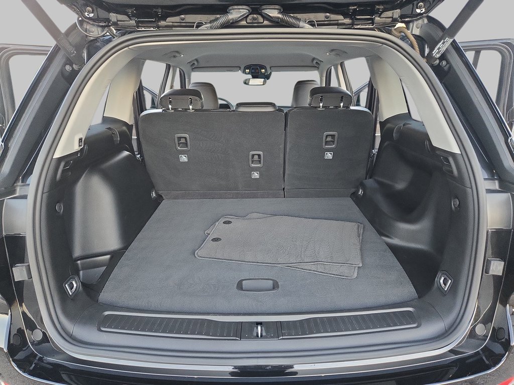 Used 2023 Jeep Grand Cherokee Limited image 14