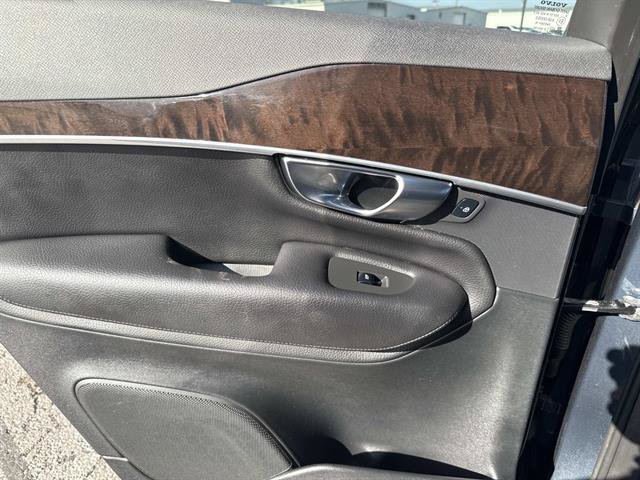 Used 2019 Volvo XC90 T6 Momentum w/ Advanced Package AWD/4WD image 14