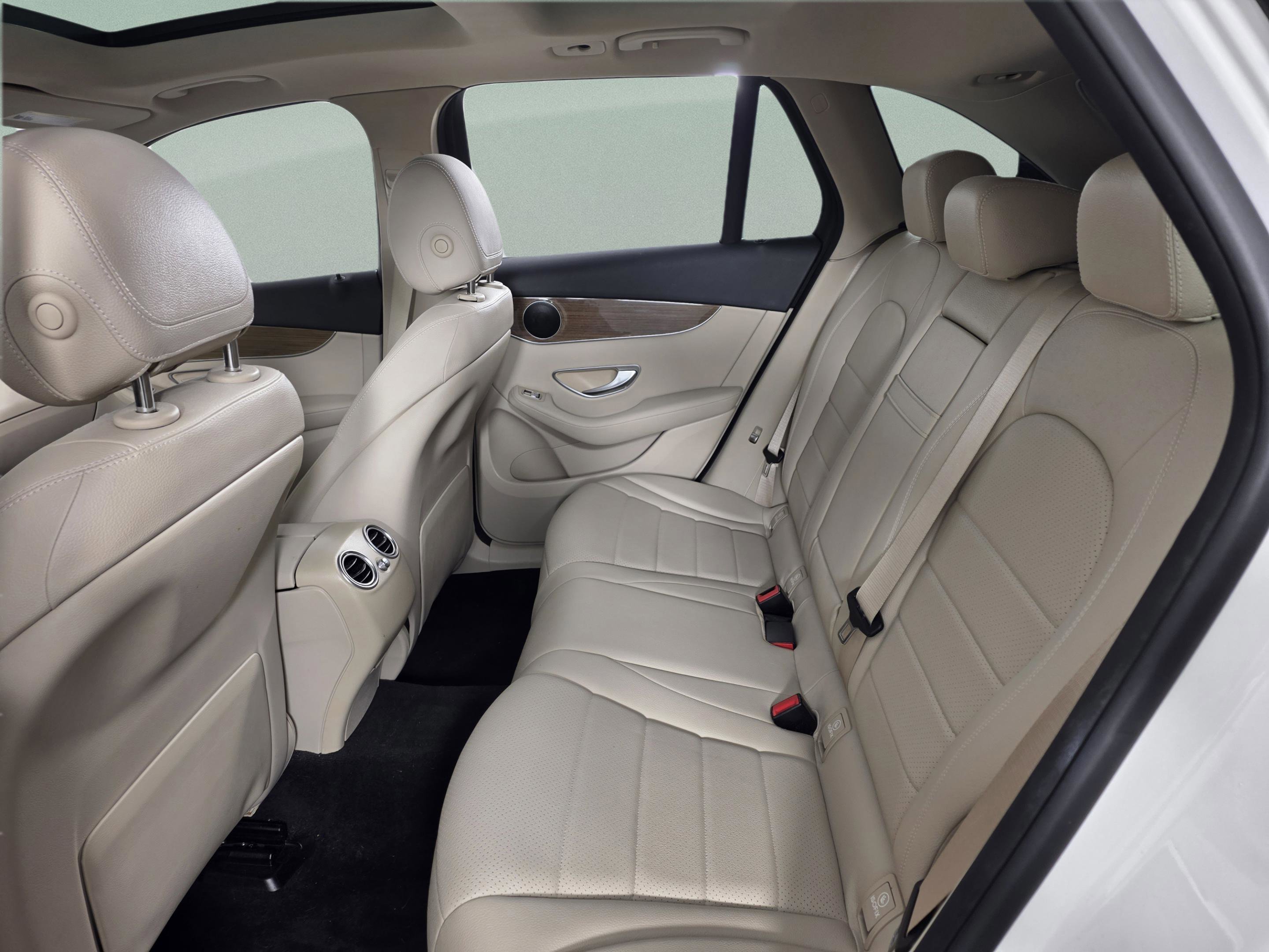 Used 2017 Mercedes-Benz GLC 300 image 22