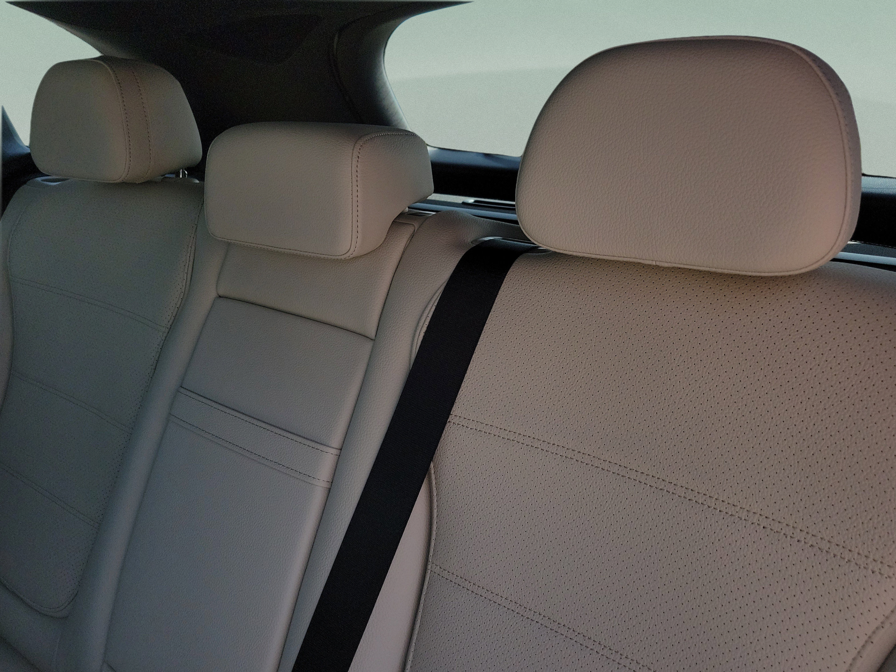 Used 2026 Mercedes-Benz GLC 300 image 26