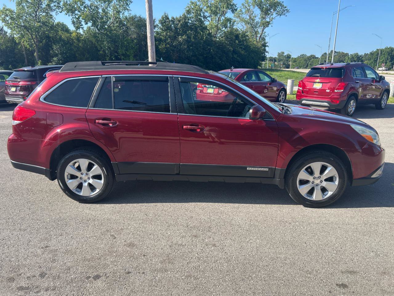 Used 2011 Subaru Outback 2.5i Premium AWD/4WD image 4