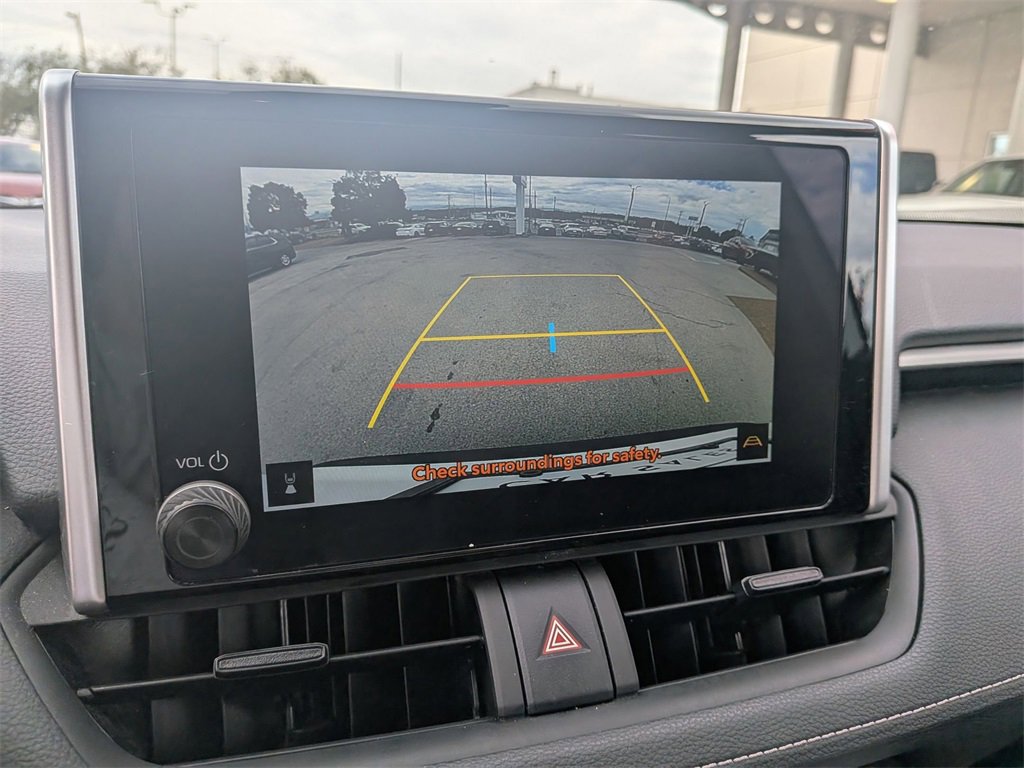 Used 2025 Toyota RAV4 LE image 18