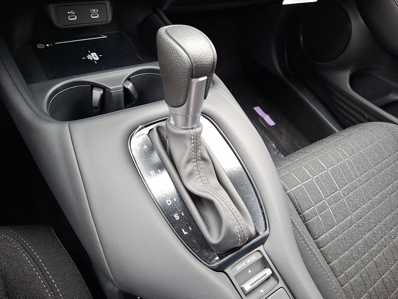 New 2026 Honda HR-V LX image 11