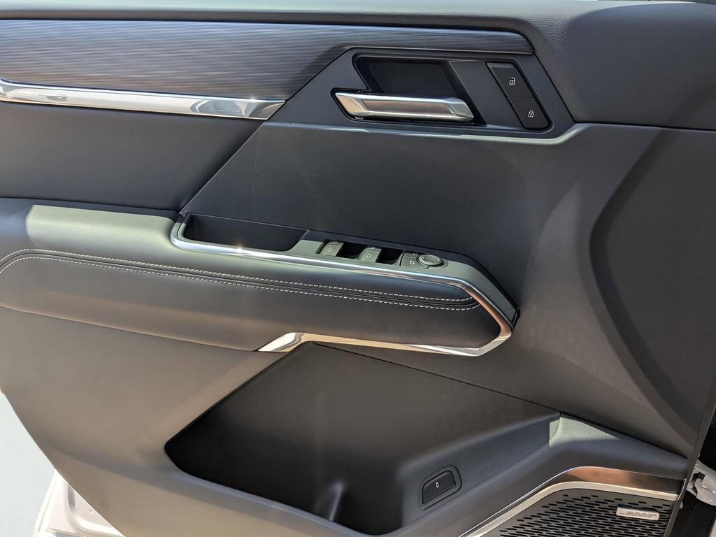 New 2026 GMC Acadia Elevation w/ Black Edition image 12