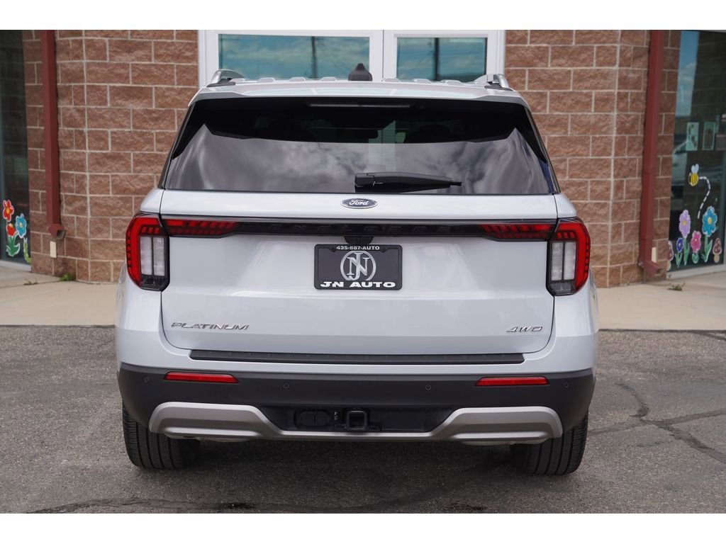 Used 2025 Ford Explorer Platinum w/ LUX Leather Package AWD/4WD image 4