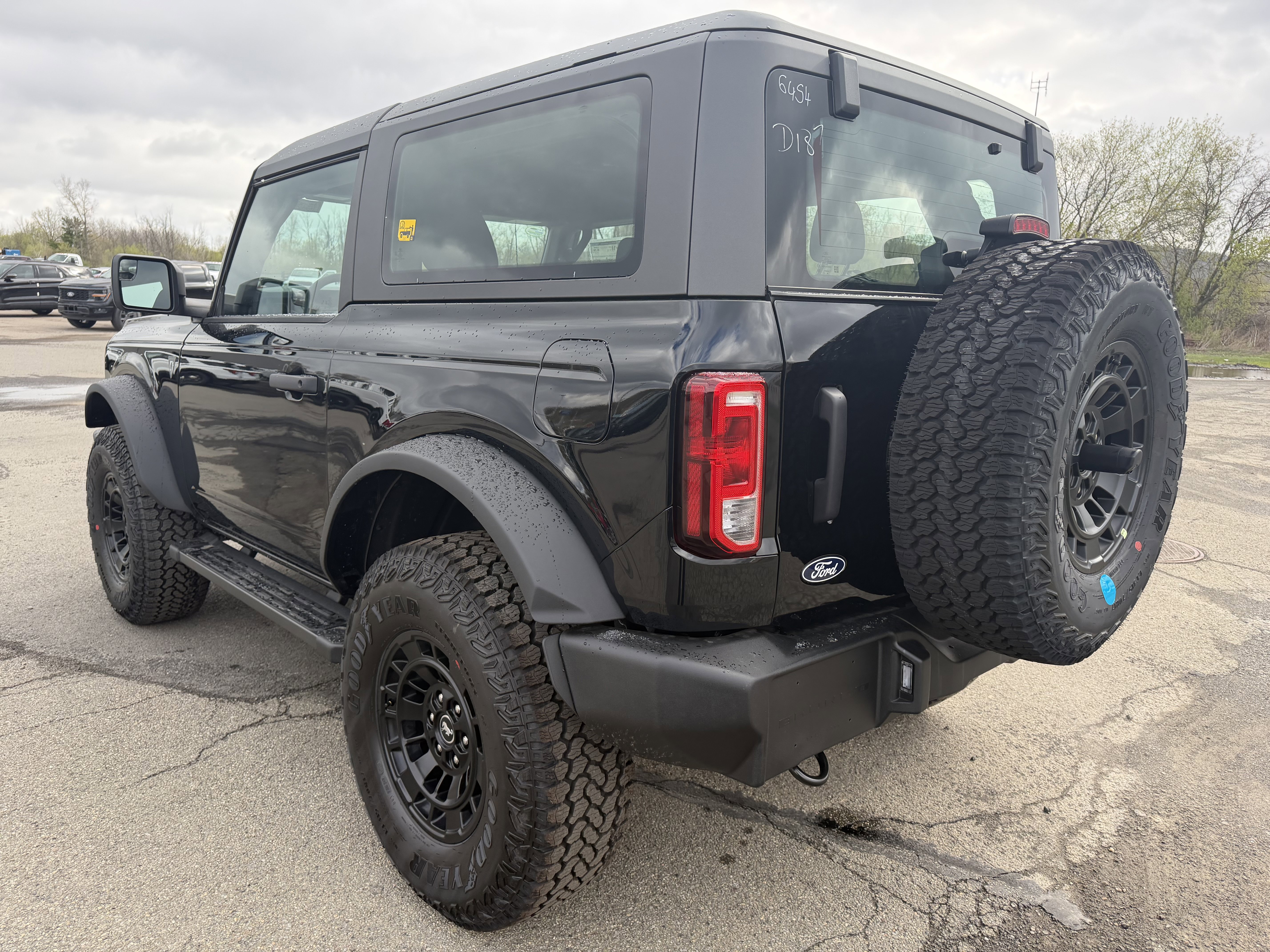New 2026 Ford Bronco 2-Door AWD/4WD image 3
