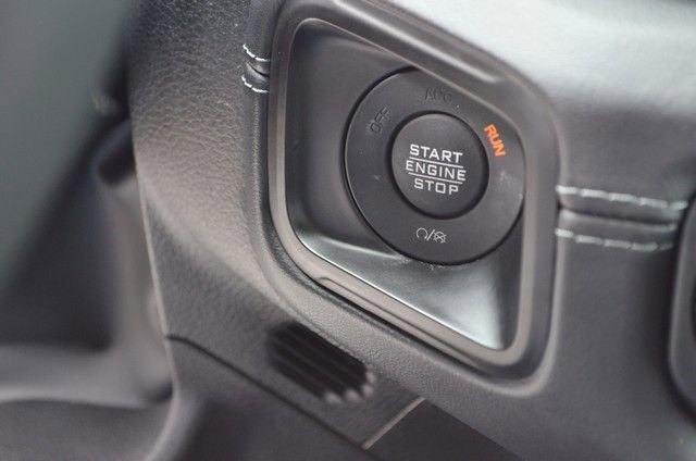 Used 2025 Jeep Wrangler Unlimited Rubicon image 24