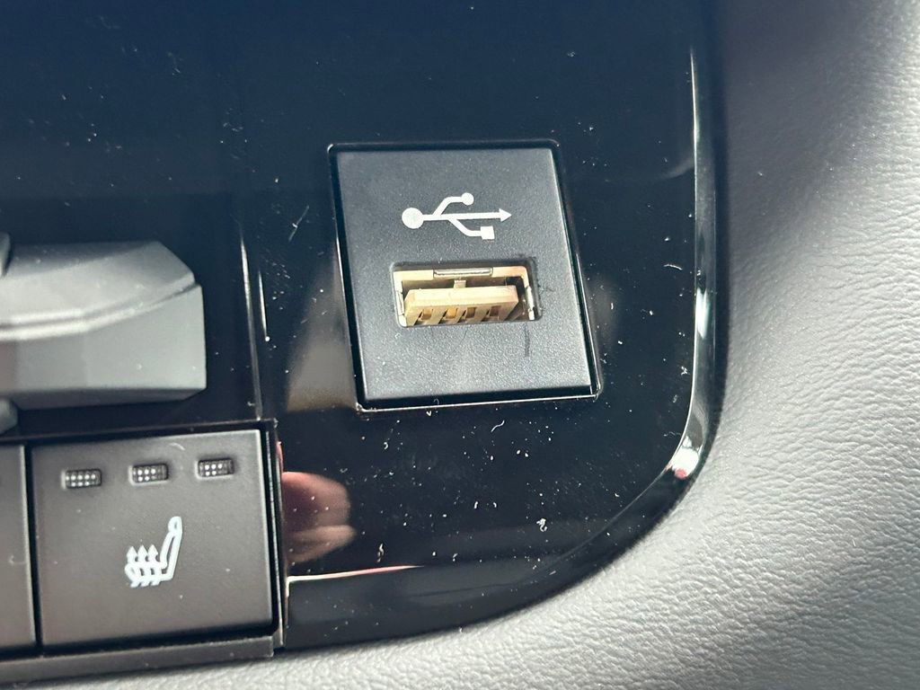 New 2026 Toyota Tundra Platinum image 40