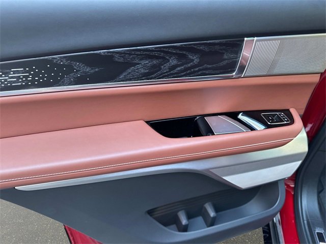 New 2026 Cadillac Vistiq Platinum w/ LPO, Floor Liner Package image 11