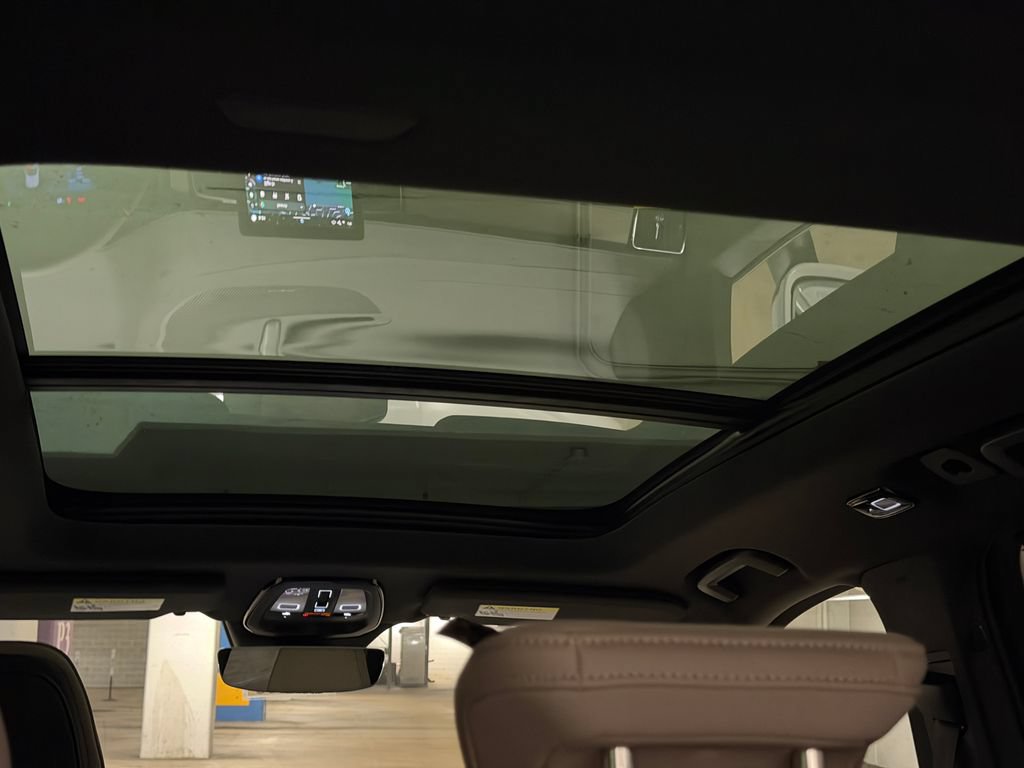 New 2026 Volvo XC90 B6 Ultra w/ Protection Package Premier AWD/4WD image 13