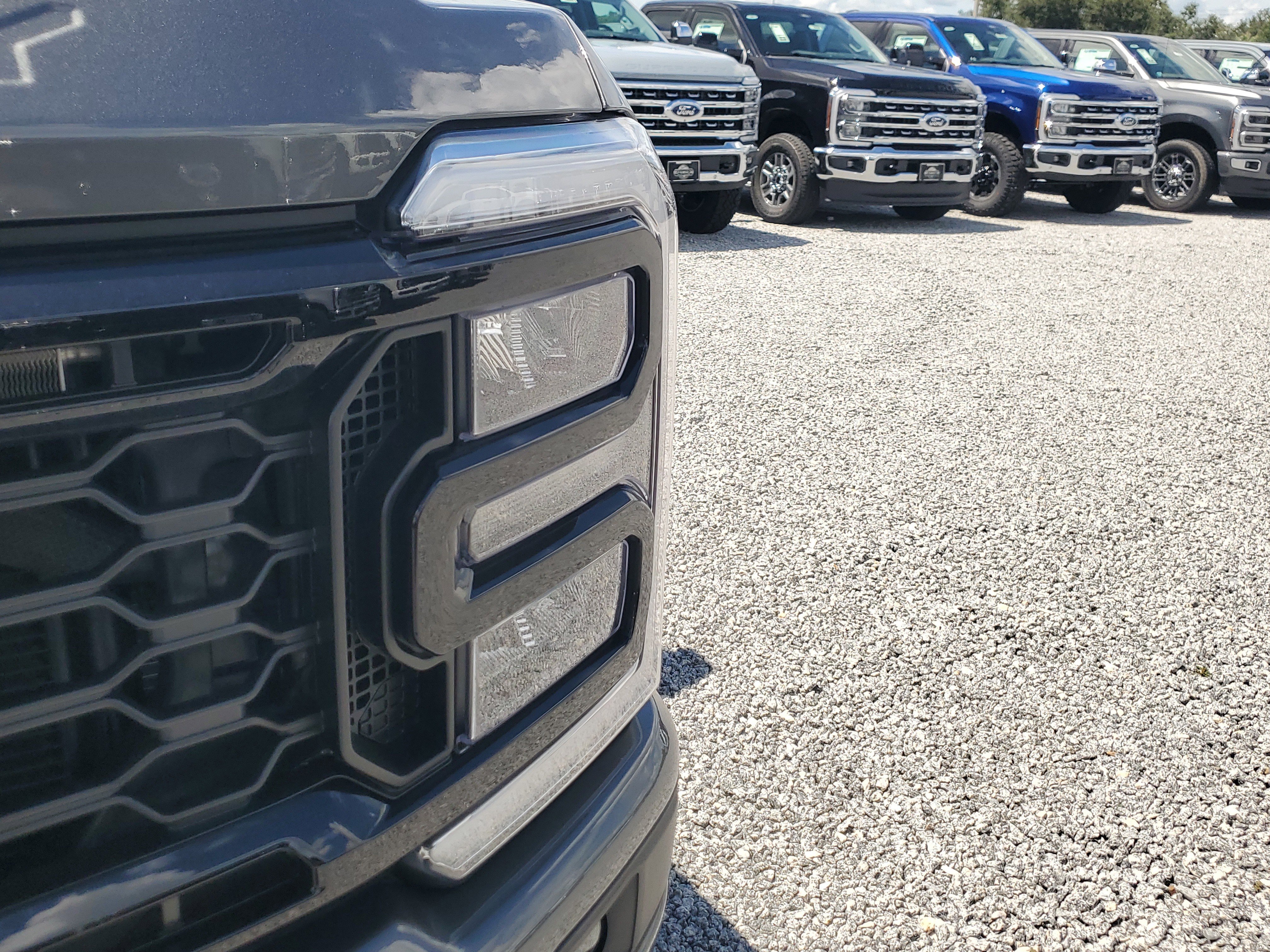 New 2026 Ford F250 Lariat w/ Black Appearance Package image 4