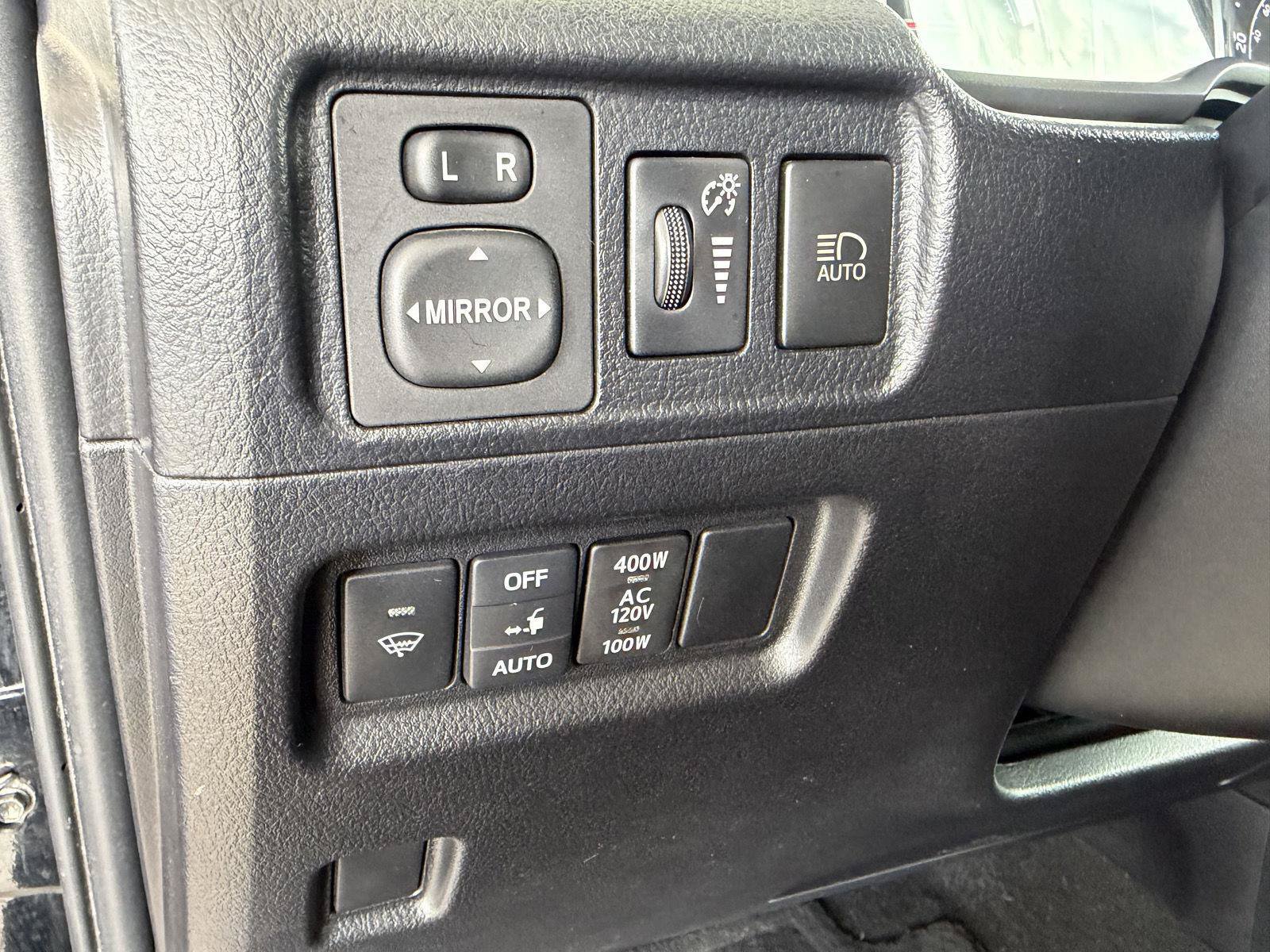 Used 2020 Toyota 4Runner Limited AWD/4WD image 37