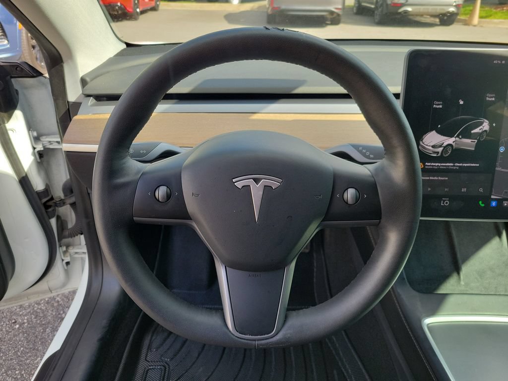 Used 2021 Tesla Model 3 Standard Range Plus RWD image 23