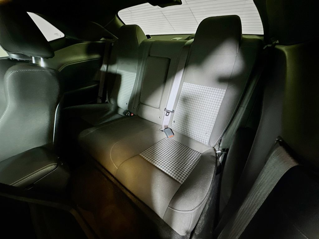 Used 2022 Dodge Challenger R/T RWD image 13