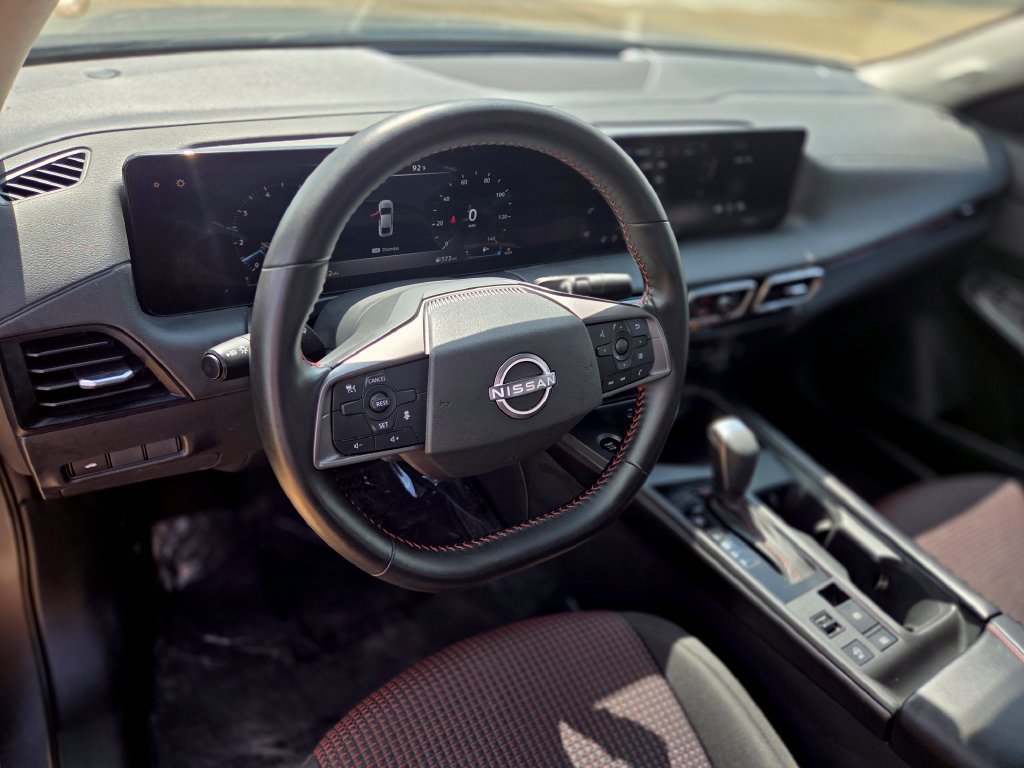 Used 2026 Nissan Sentra SR w/ Floor Mat Package FWD image 16