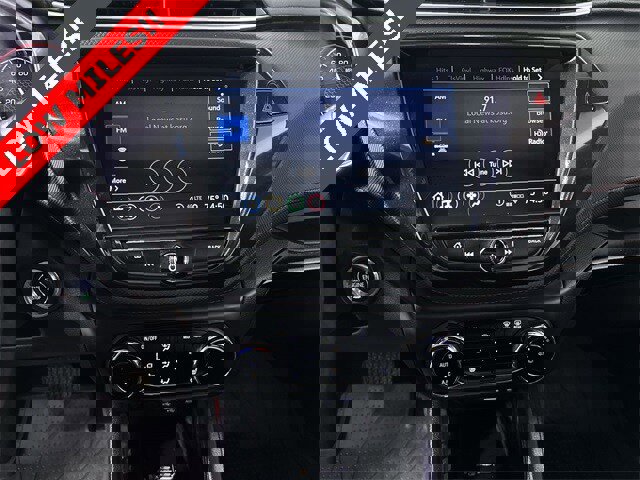 Used 2023 Chevrolet TrailBlazer RS w/ Sun and Liftgate Package image 13