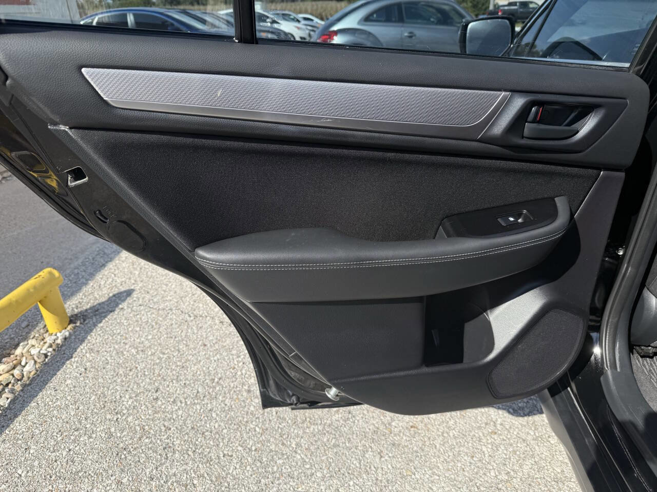 Used 2015 Subaru Outback 2.5i image 17
