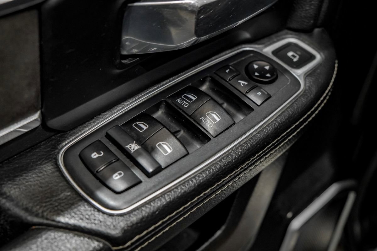 Used 2020 RAM 3500 Laramie image 43