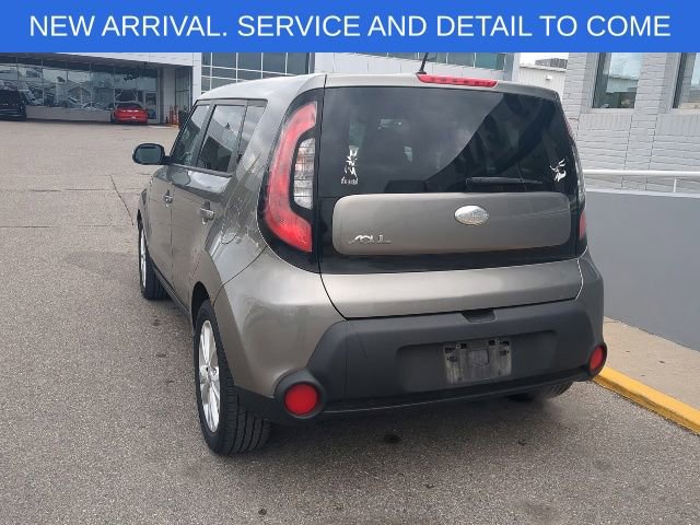 Used 2014 Kia Soul + FWD image 3