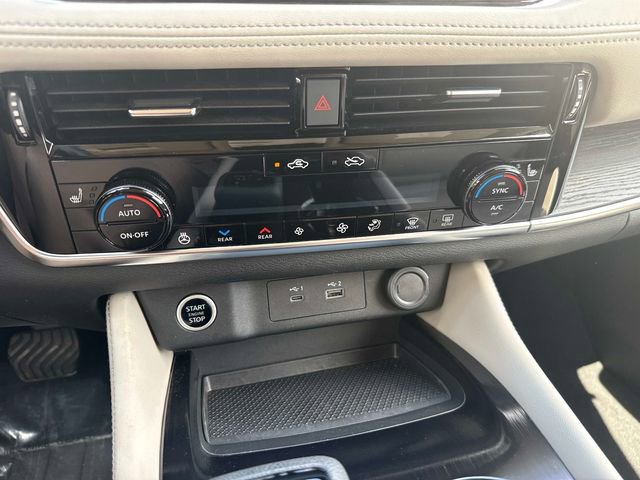 Used 2021 Nissan Rogue SL w/ Premium Package AWD/4WD image 25