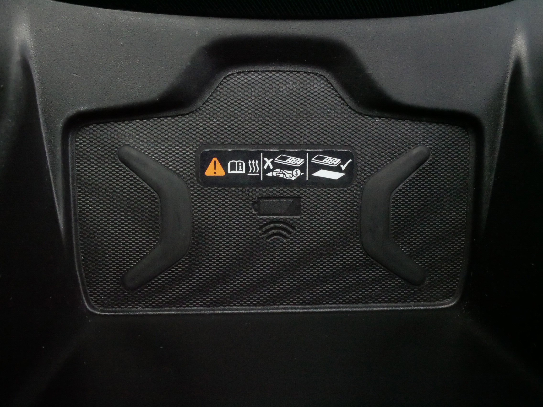 Used 2021 Chevrolet Colorado Z71 w/ Safety Package AWD/4WD image 31