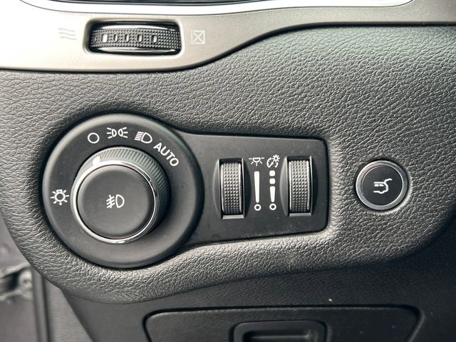 Used 2019 Jeep Cherokee High Altitude image 19