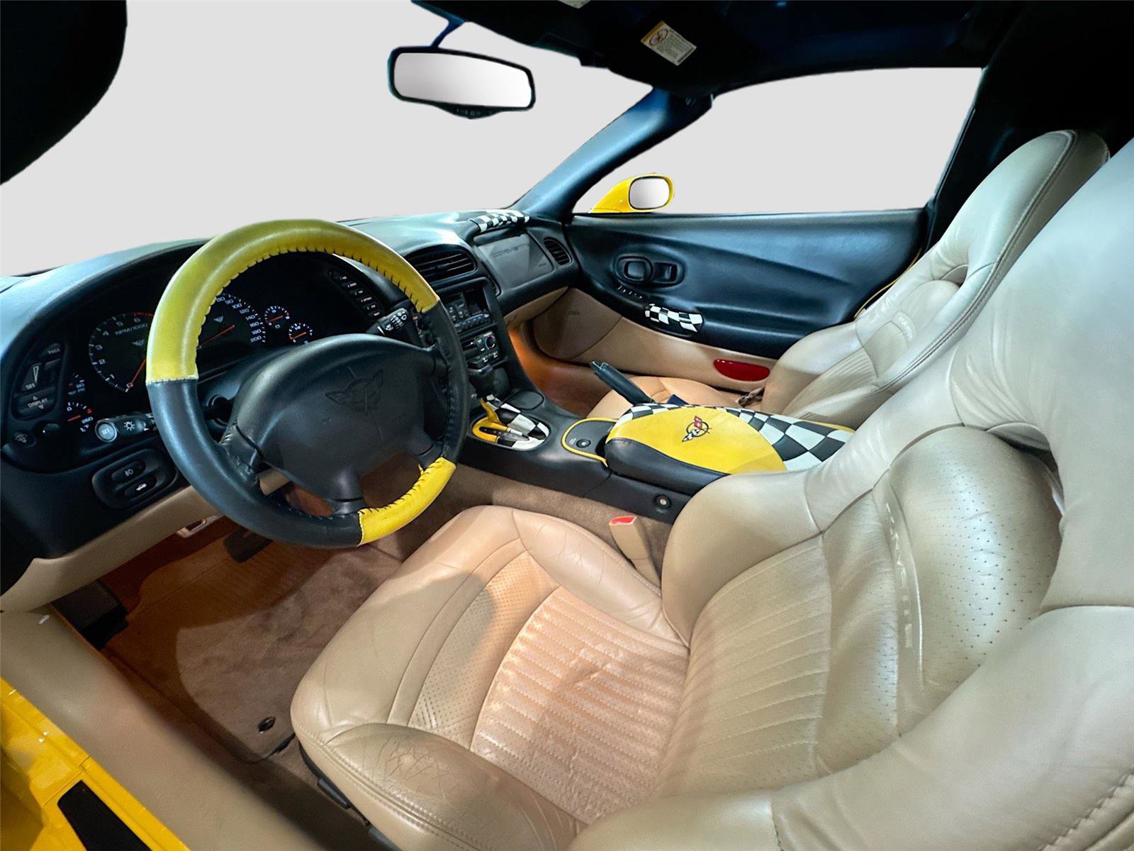 Used 2004 Chevrolet Corvette Coupe w/ Preferred Equipment Group image 11