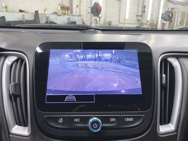 Used 2022 Chevrolet Malibu LT w/ Leather Package image 14