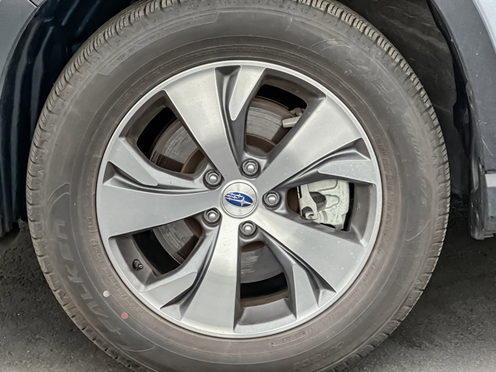 Used 2024 Subaru Ascent Premium w/ Convenience Package image 27